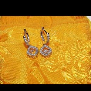 💕14 Karat White Gold mounting with Diamonds